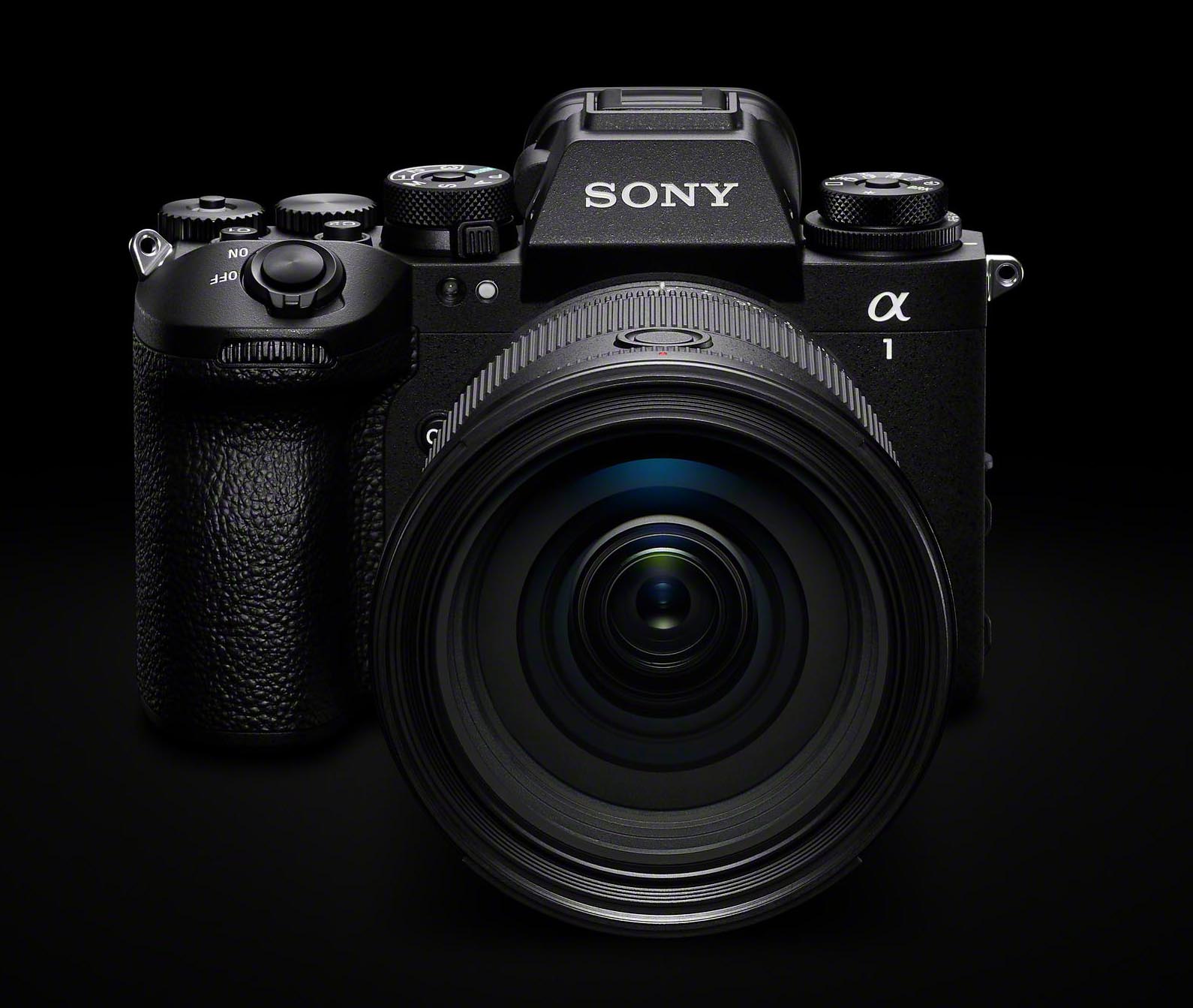 The Loudest Thing in the Room: DSLR vs Mirrorless for Corporate Event Photography