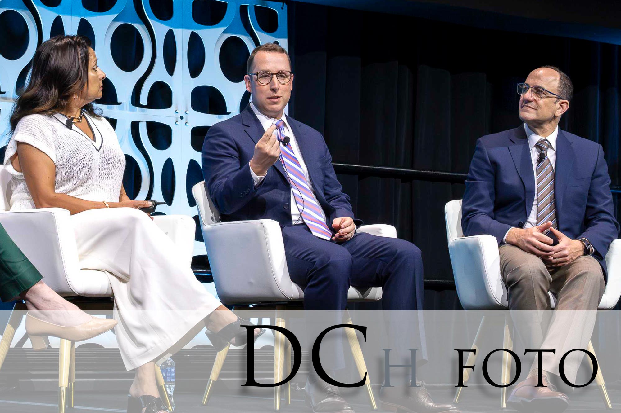 Professional event photography at a corporate conference or business event