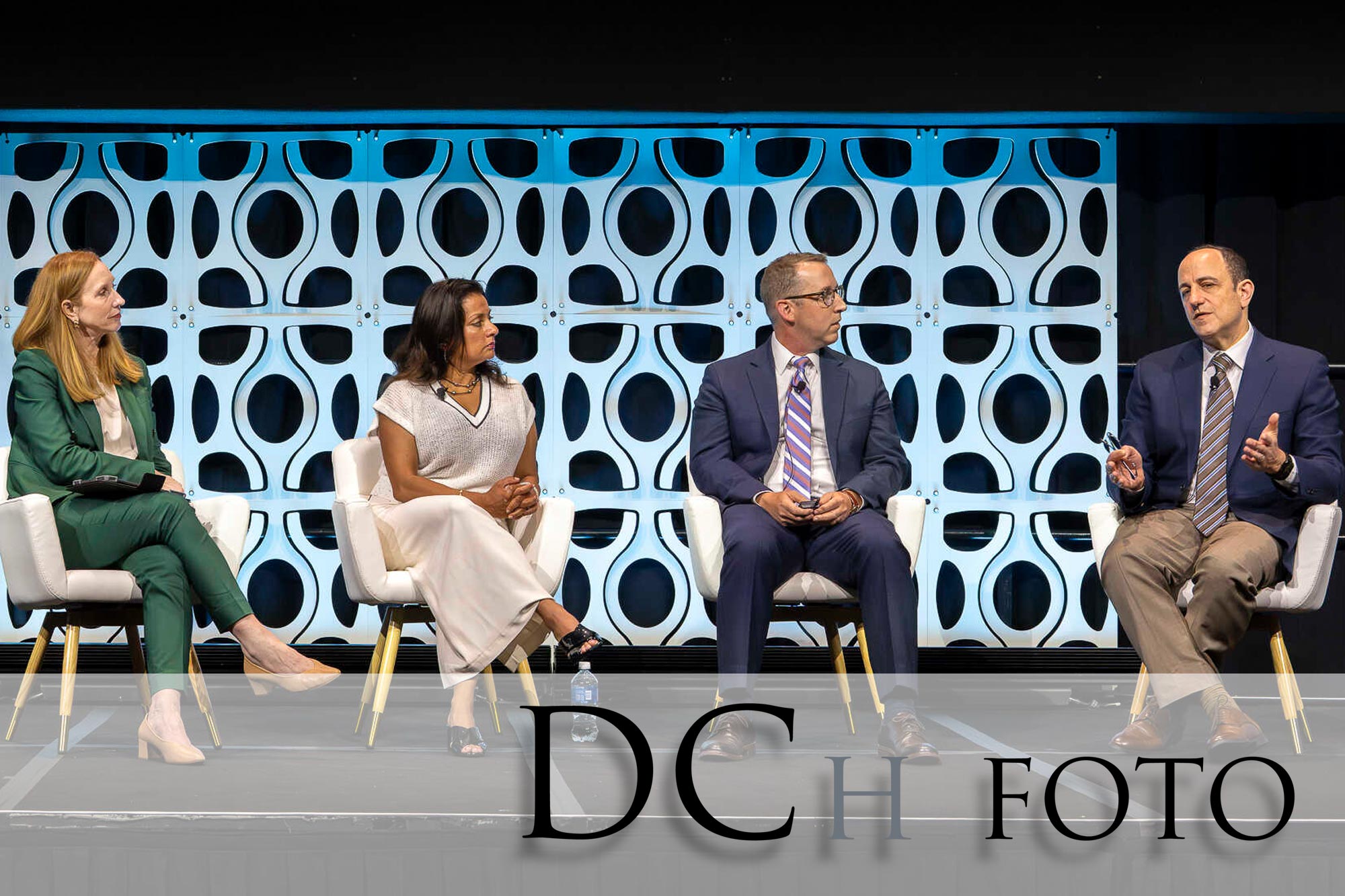 DChFOTO conference and trade show photography at the Walter E. Washington Convention Center