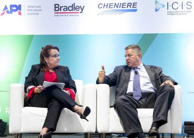Professional photo of LNG & Gas Summit and Exhibition was taken by DChFOTO in USA