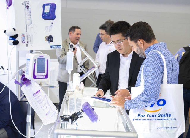 Professional photo of World Health Expo (former FIME) was taken by DChFOTO in MIami, FL, USA