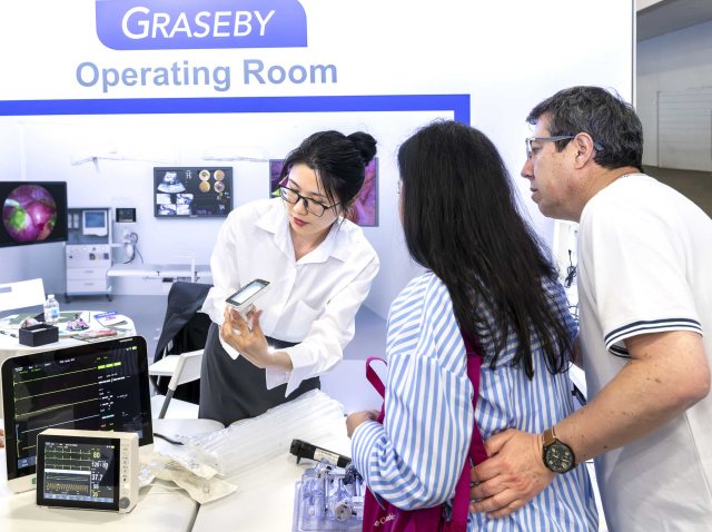 Professional photo of Florida International Medical Expo (FIME) was taken by DChFOTO in Miami, FL, USA