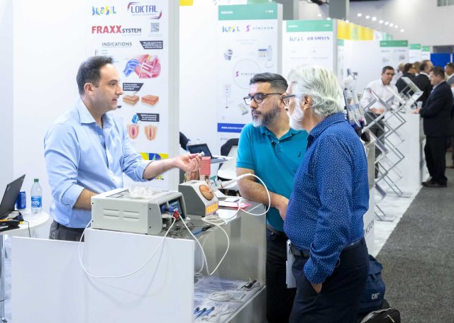 Professional photo of Florida International Medical Expo (FIME) was taken by DChFOTO in Miami, FL, USA