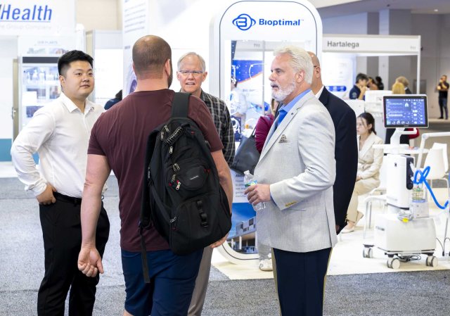 Professional photo of Florida International Medical Expo (FIME) was taken by DChFOTO in Miami, FL, USA