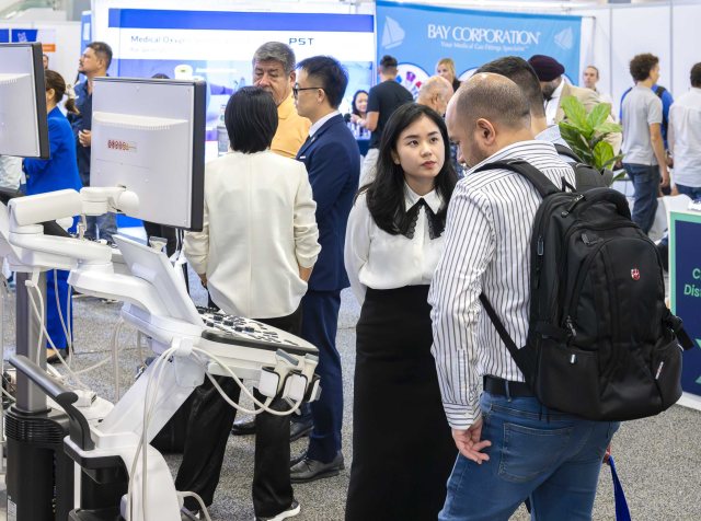 Professional photo of Florida International Medical Expo (FIME) was taken by DChFOTO in Miami, FL, USA