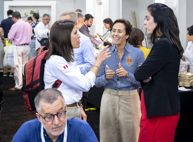 Professional photo of Florida International Medical Expo (FIME) was taken by DChFOTO in Miami, FL, USA